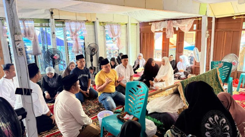 Implementasikan Polri Bersama Masyarakat, Kapolsek Ujung dan Jajaran Hadir di Rumah Duka-Berikan Pengawalan Pengantaran Jenazah