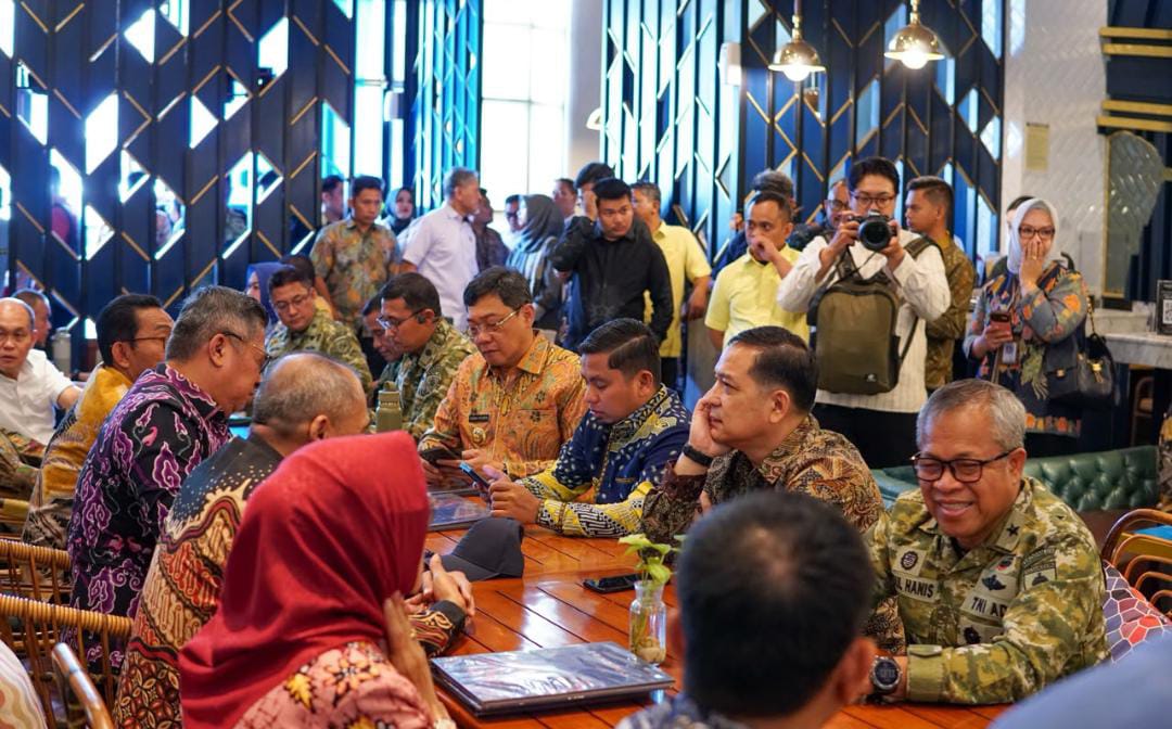 Tasming Hamid Hadiri Pertemuan Pengawasan Aset Pemda Bersama Wamendagri dan Komisi II DPR RI