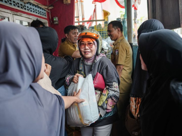 Pertamina Sulawesi Salurkan 2.000 Paket Sembako untuk Warga Prasejahtera