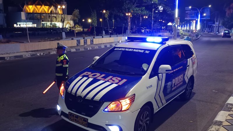 Sat Lantas Polres Parepare Gelar Blue Light Patrol, Sasar Titik Rawan Balapan Liar demi Keselamatan Pengguna Jalan