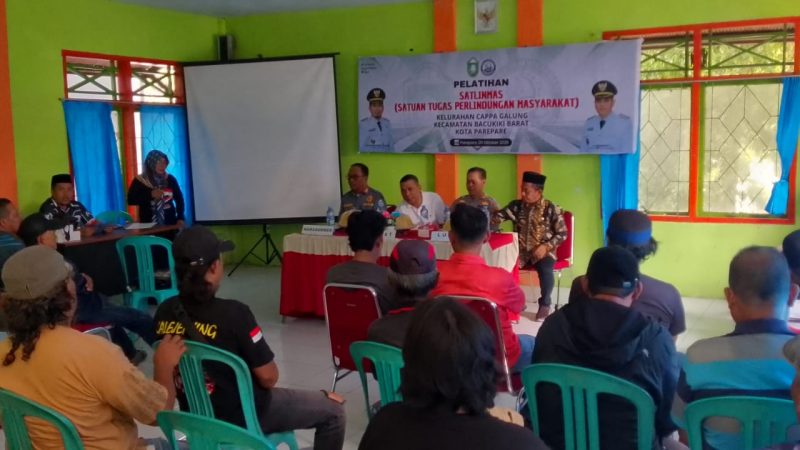 Polres Parepare Bekali Satlinmas Cappa Galung, Perkuat Peran Warga Jaga Keamanan