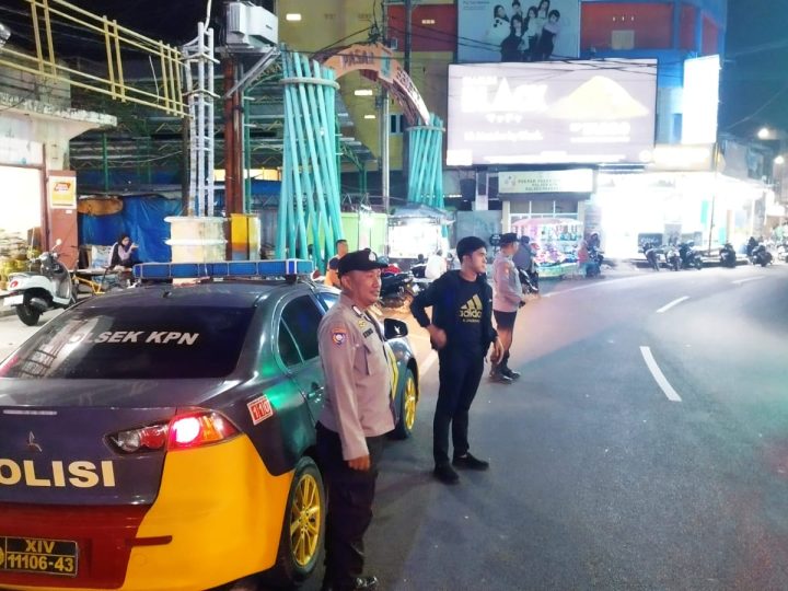 Polsek KPN Polres Parepare Intens Patroli Blue Light Antisipasi Gangguan Kamtibmas