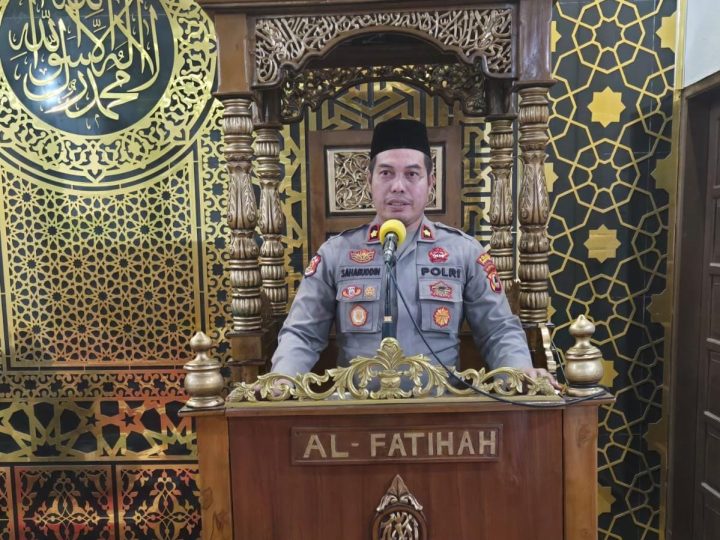 Safari Subuh di Masjid Al Fatihah, Waka Polres Parepare Sampaikan Pesan Kamtibmas dan Perkuat Silaturahmi