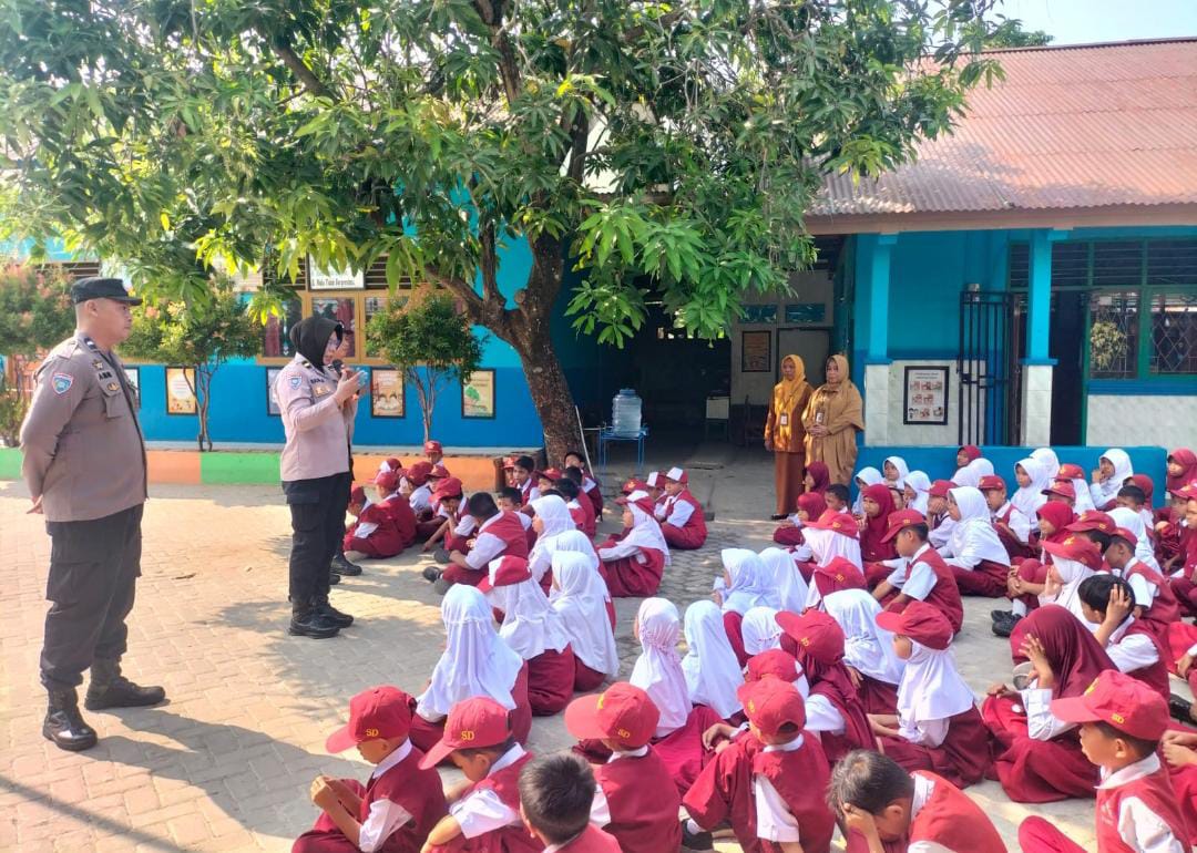 Ciptakan Sekolah Ramah Anak, Sat Binmas Polres Parepare Sosialisasi Anti-Bullying di SDN 10
