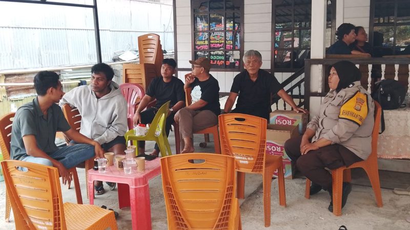 Sambangi Rumah Duka di Bukit Indah, Bhabinkamtibmas Parepare Sampaikan Pesan Kamtibmas