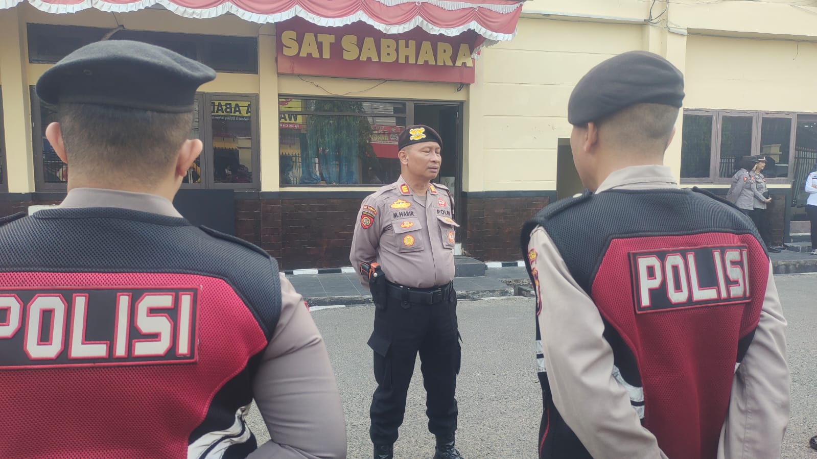 Kasat Samapta Polres Parepare Tekankan Respons Cepat dan Pelayanan Humanis