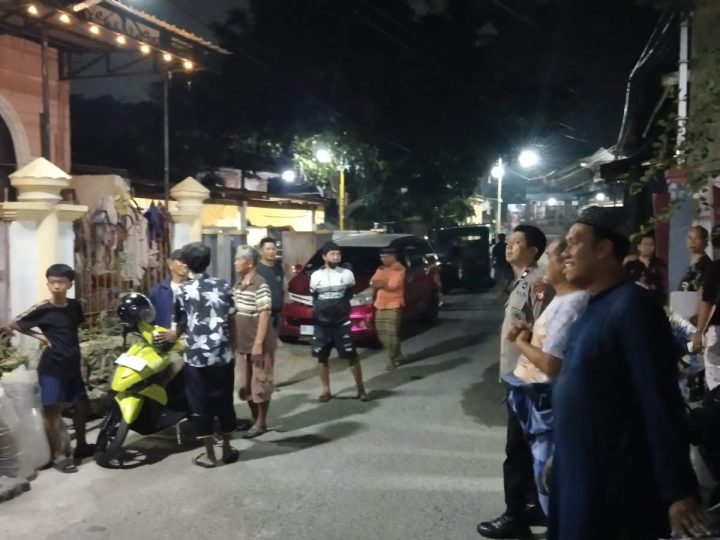 Antisipasi Gangguan Kamtibmas, Kapolsek Bacukiki Pimpin Patroli Blue Light dan Sita Sajam