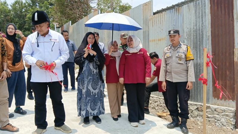 Akses Kebun Warga Lompoe Diperbaiki, Bhabinkamtibmas Ingatkan Pentingnya Gotong Royong
