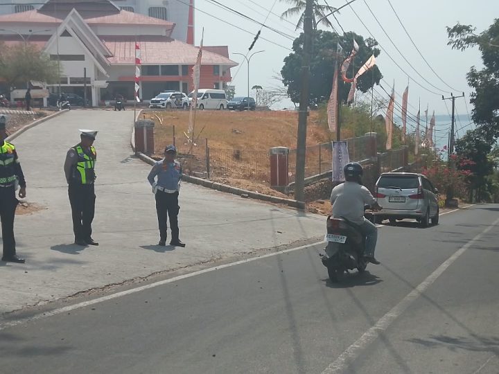 Polisi Atur Lalu Lintas Dies Natalis ITH Parepare, Jalan Pemuda Tetap Terkendali