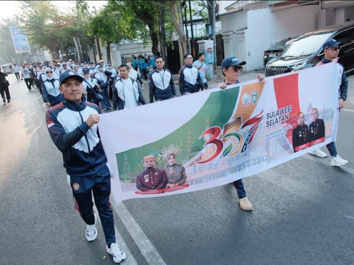 Pemkot Parepare Tampil Semarak di Jalan Sehat Anti Mager dan Karnaval HUT ke-357 Sulsel