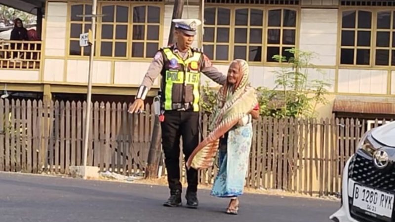 Lindungi Pejalan Kaki, Prioritas Pelayanan Pagi Unit Lantas Polsek Ujung Polres Parepare