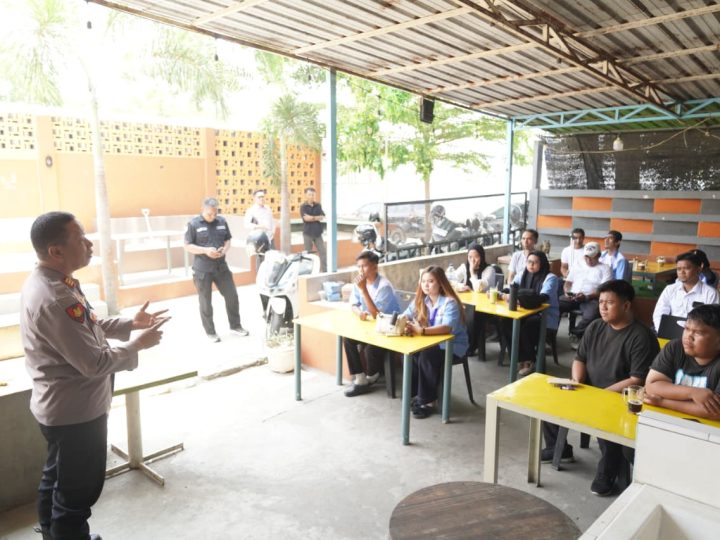 Warga Cempae Diberi Pemahaman KUHP dan KUHAP Baru, Seksi Hukum Polres Parepare Turun Langsung ke Masyaraka