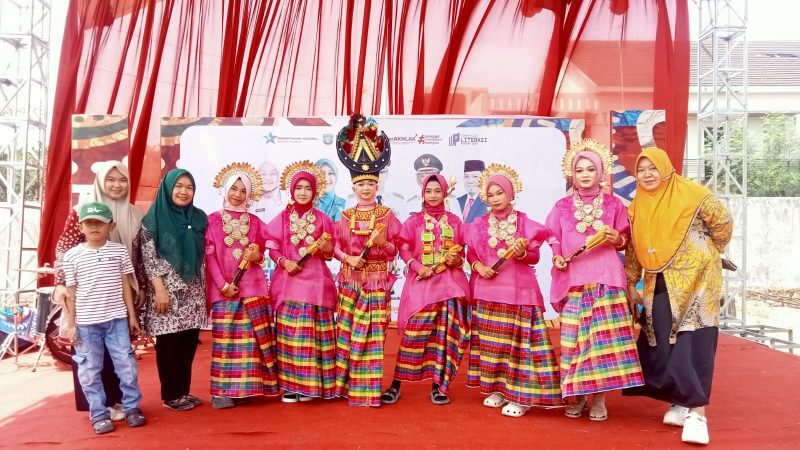 SMPN 5 Satap Bungoro Tampilkan Tiga Tarian Tradisional di Festival Literasi Pangkep 2026