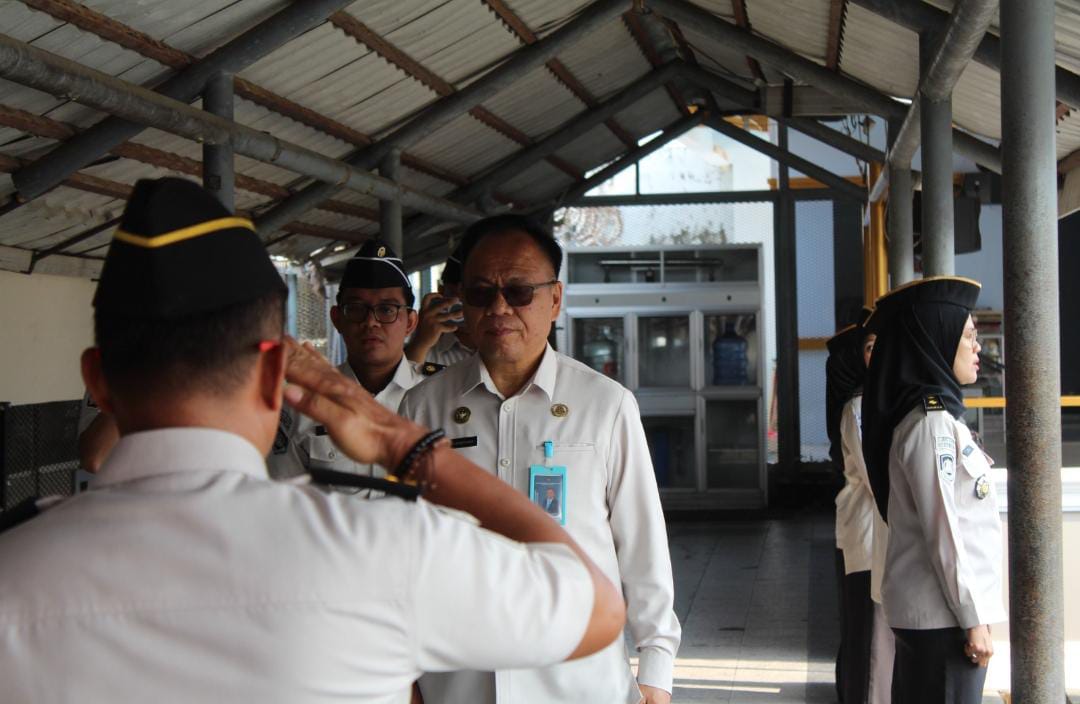 Kakanwil Imigrasi Sulsel Pimpin Upacara Peringatan Hari Sumpah Pemuda ke-98 di Lapas Parepare